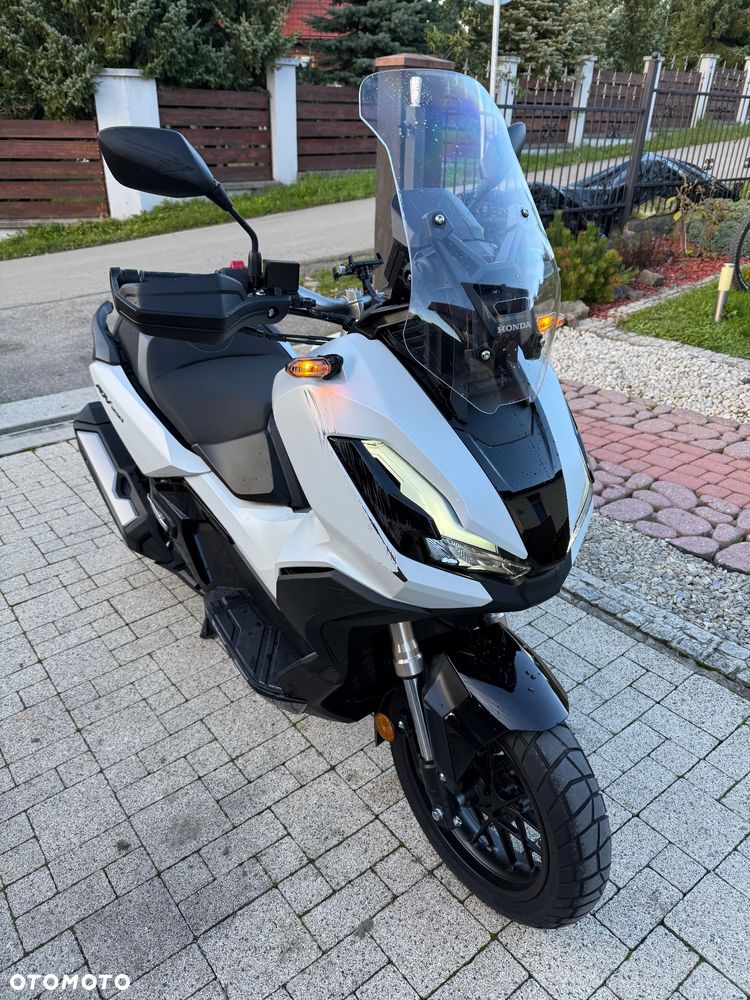 Honda ADV350 - 4