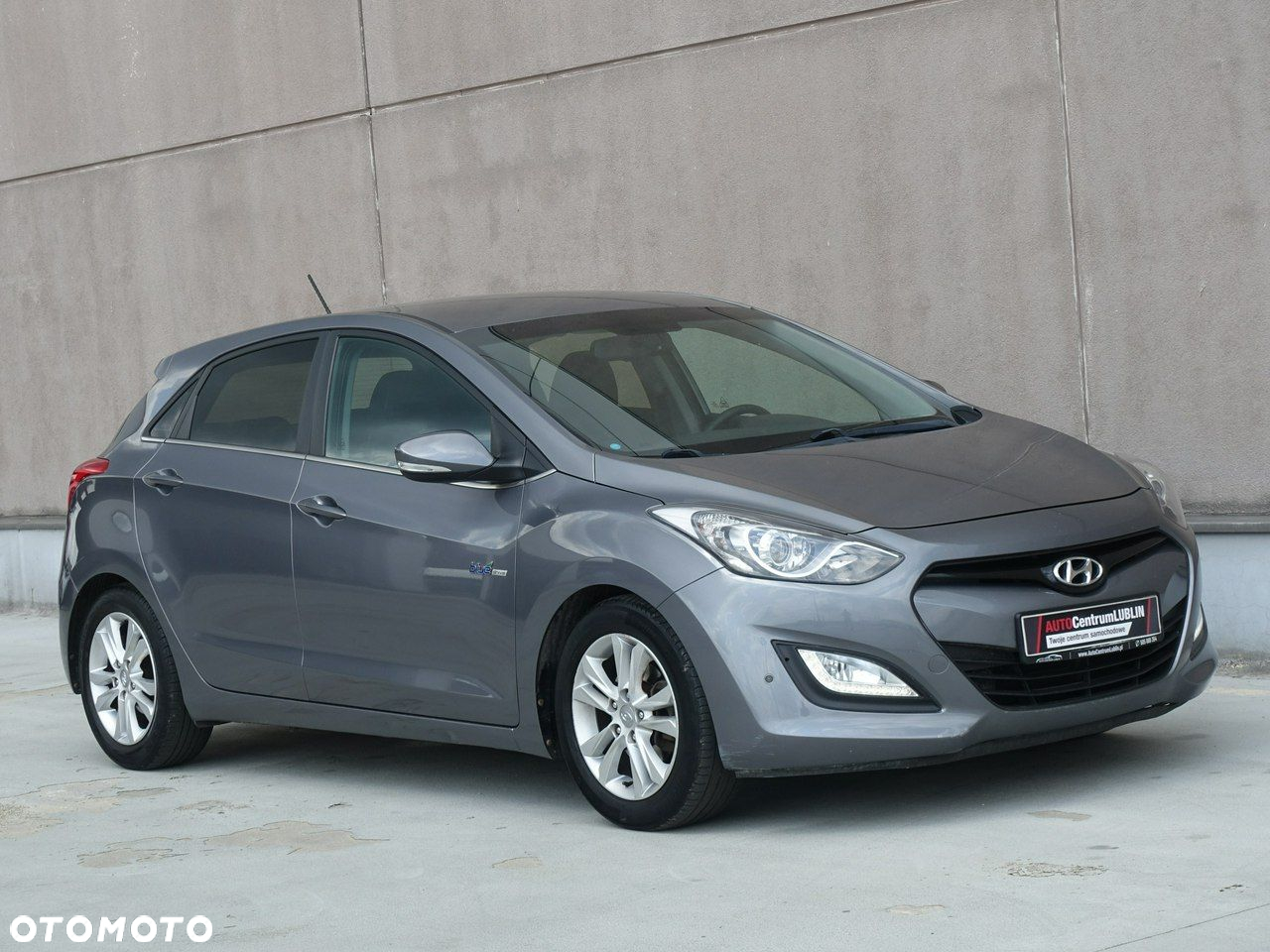 Hyundai i30 blue 1.6 CRDi Trend - 2
