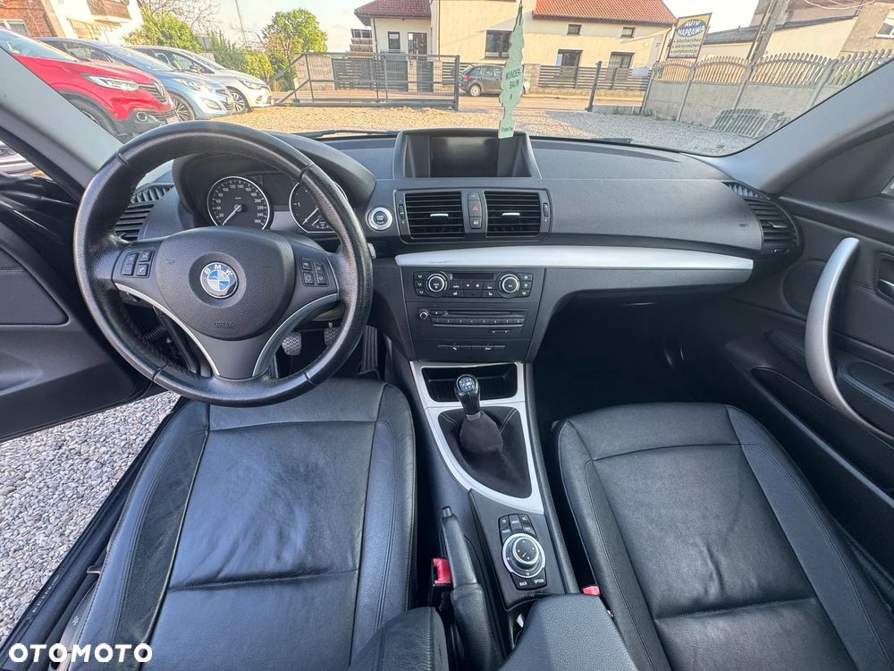 BMW Seria 1 120d DPF Edition Sport - 15