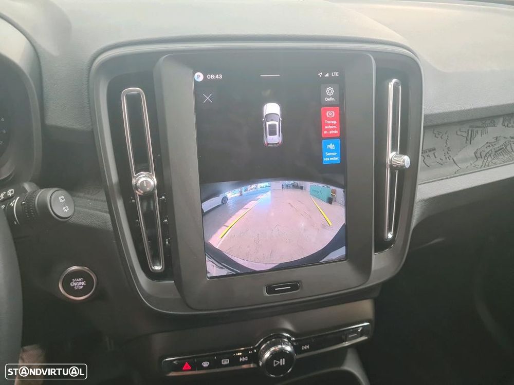 Volvo XC 40 2.0 B3 Essential - 8