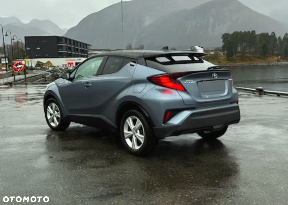 Toyota C-HR Lounge - 4