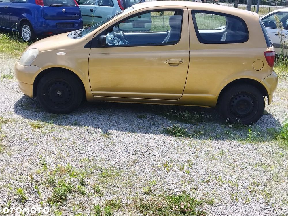 Toyota Yaris - 5