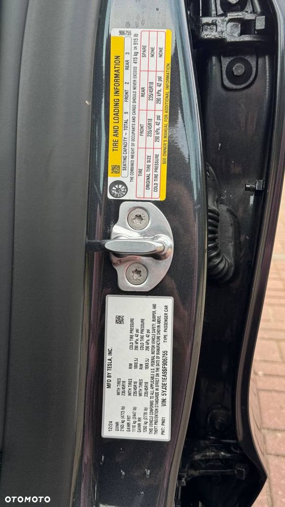 Tesla Model 3 - 18