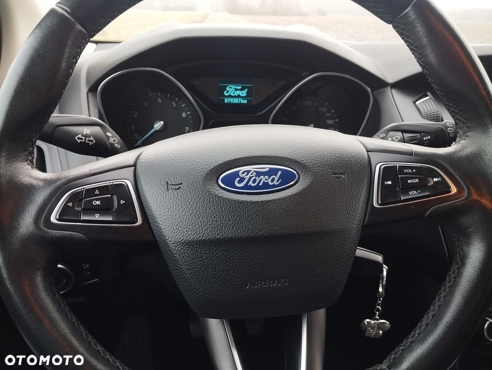 Ford Focus 1.0 EcoBoost Trend ASS - 11