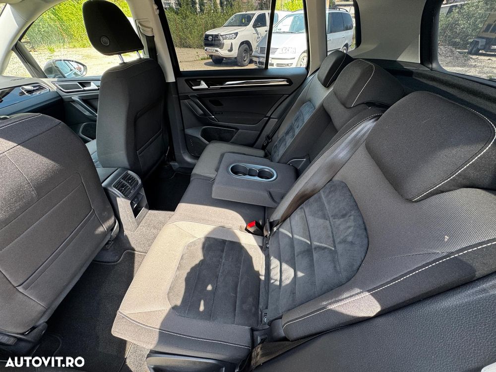 Volkswagen Golf 1.4 TSI (BlueMotion Technology) DSG Highline - 16
