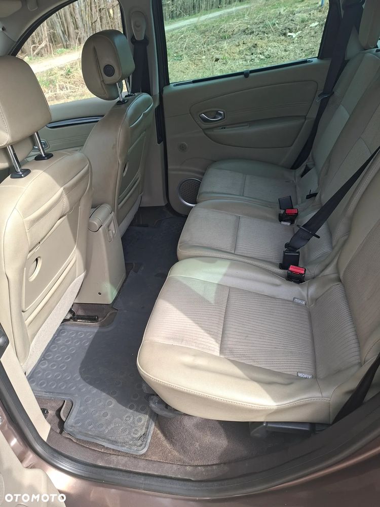 Renault Scenic 1.4 16V TCE Privilege - 13