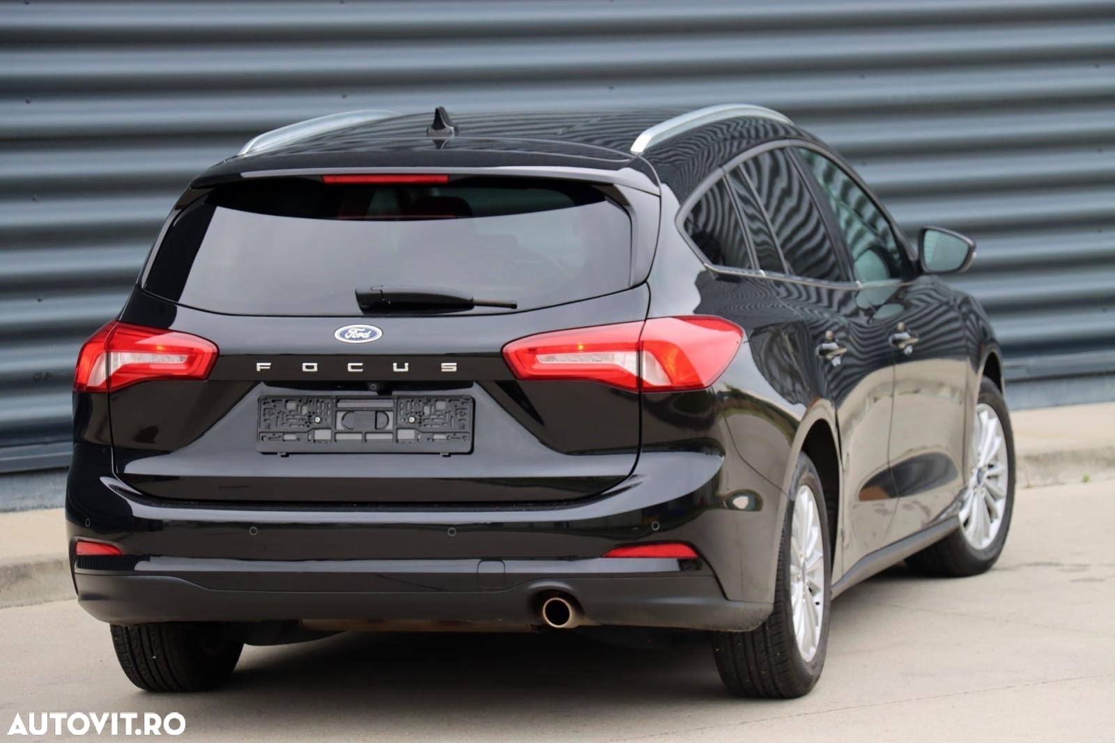 Ford Focus 1.0 EcoBoost Titanium Business - 17
