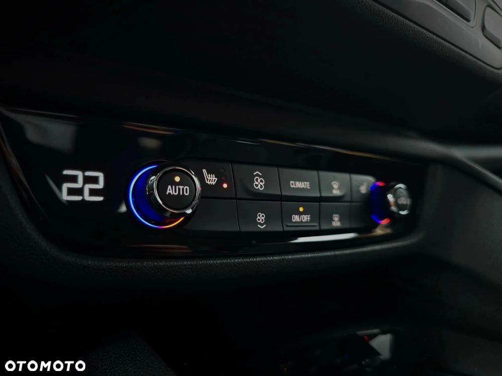 Opel Insignia 2.0 T Business Elegance S&S - 23