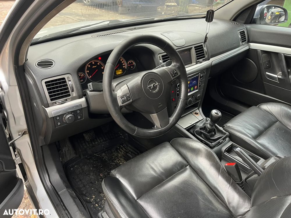 Dezmembrez Opel Vectra C facelift break gri argintiu 1,9 diesel 120CP gri argintiu piele - 10
