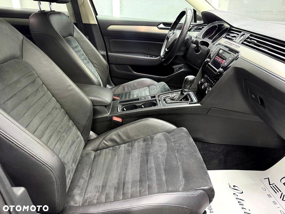 Volkswagen Passat 1.8 TSI (BlueMotion Technology) DSG Highline - 31