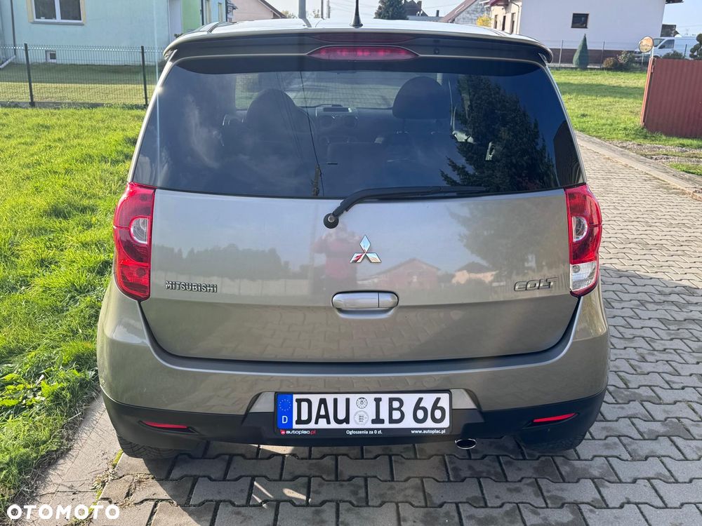 Mitsubishi Colt - 6