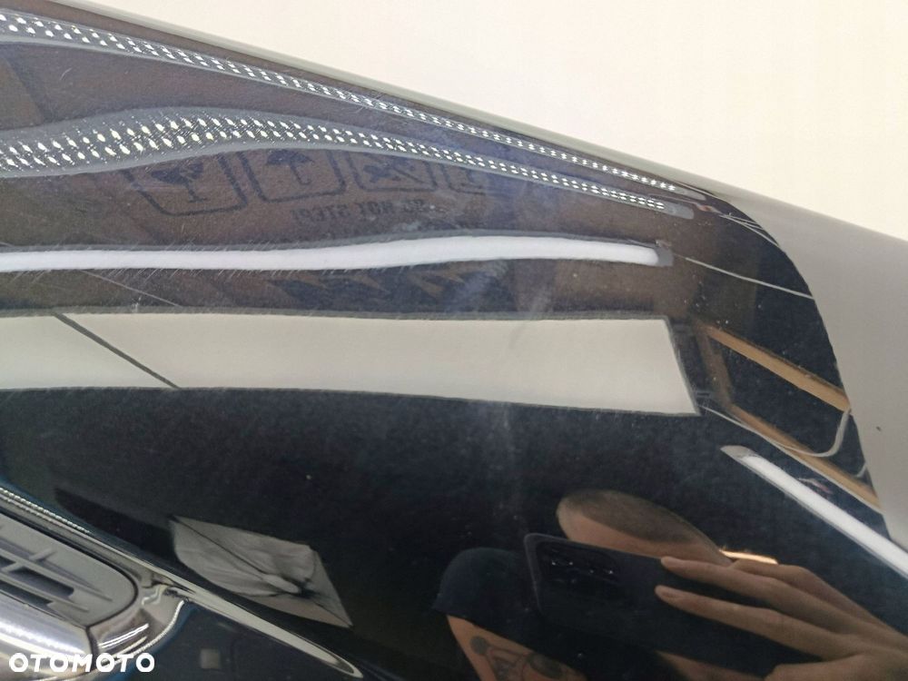 MERCEDES R172 PRAWY PRZEDNI BŁOTNIK 197 - 9