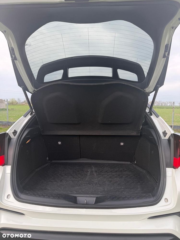Toyota C-HR 2.0 Hybrid Selection - 2