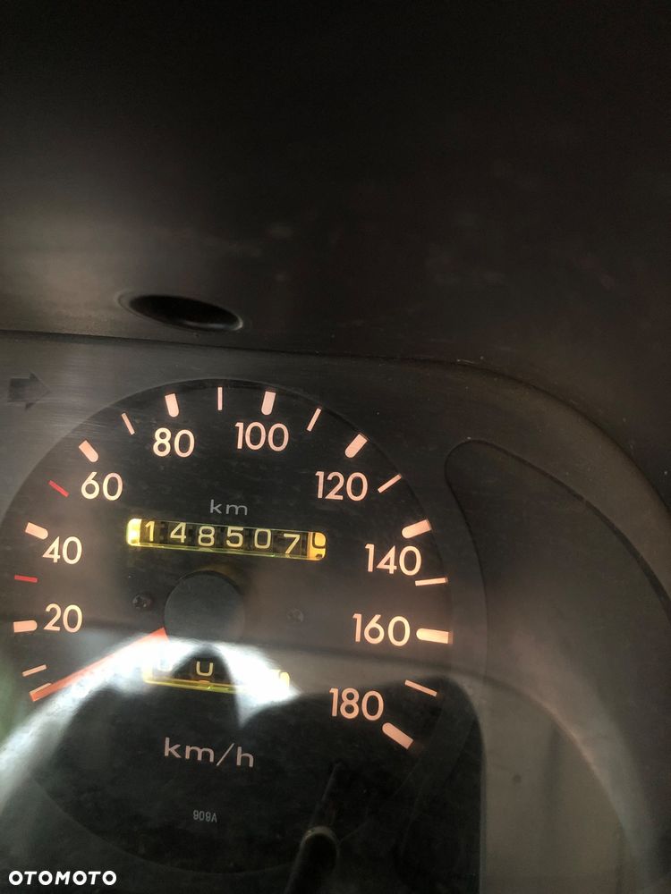 Nissan Terrano - 10