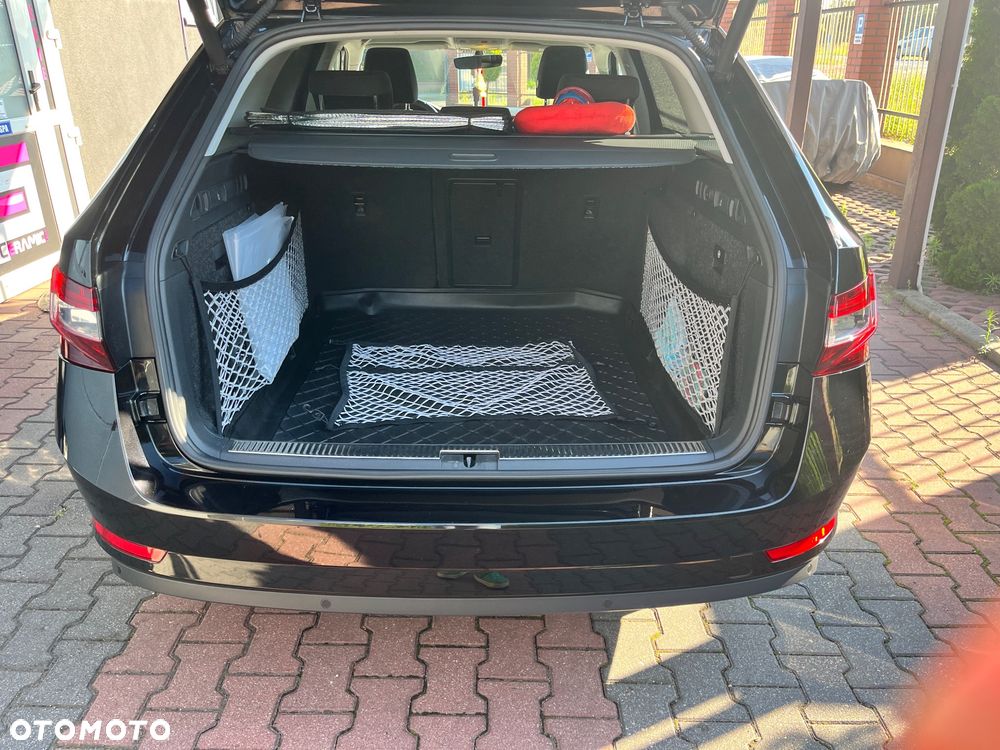 Skoda Superb 1.6 TDI Ambition - 38