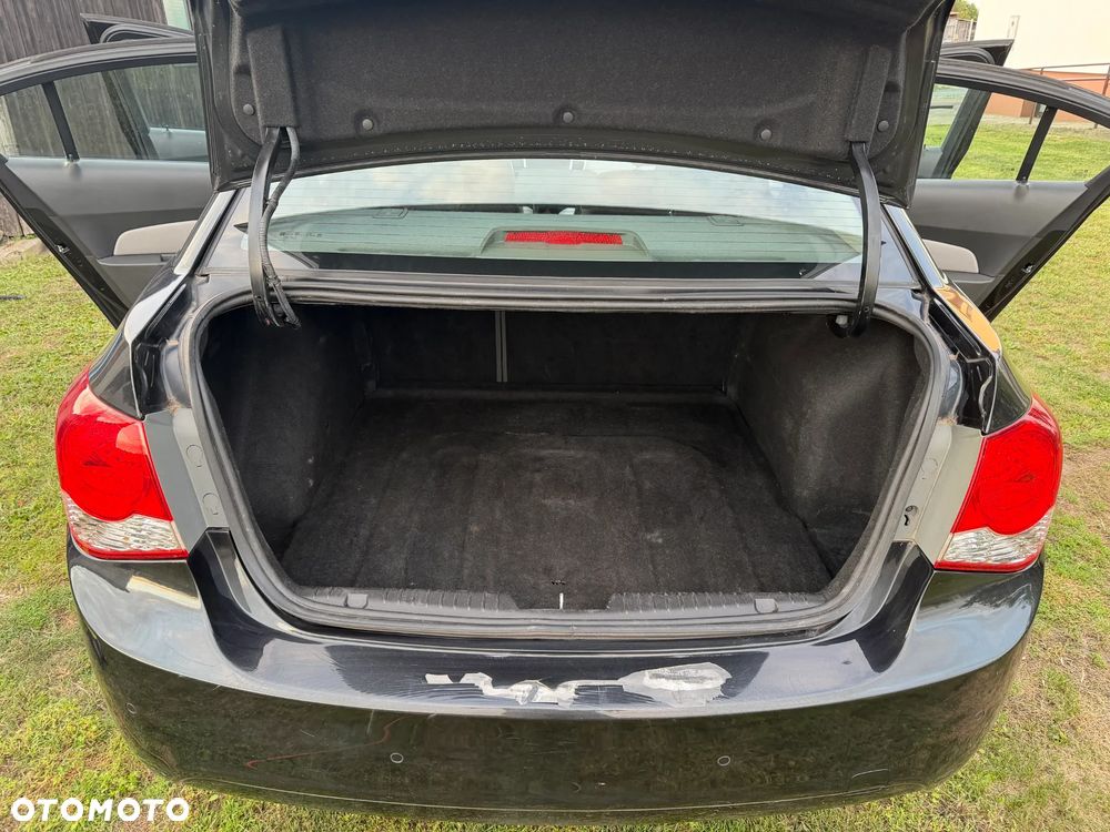 Chevrolet Cruze 1.6 LS - 10