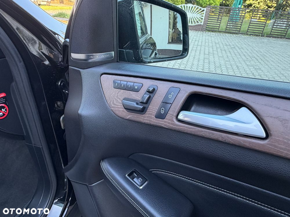 Mercedes-Benz ML 350 BlueTEC 4MATIC 7G-TRONIC Edition 1 - 36