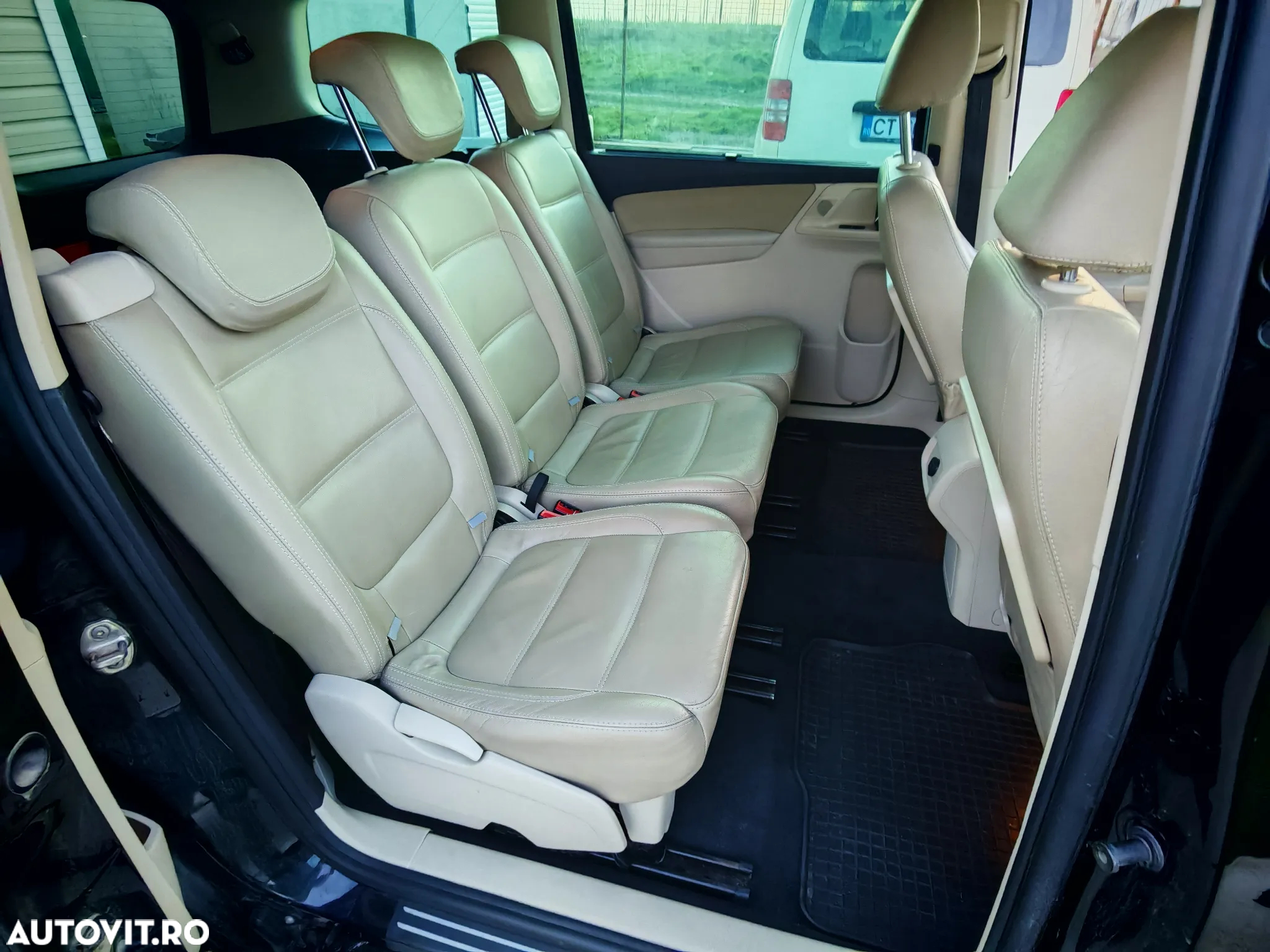 Volkswagen Sharan 2.0 TDI DSG BlueMotion Technology Highline - 5
