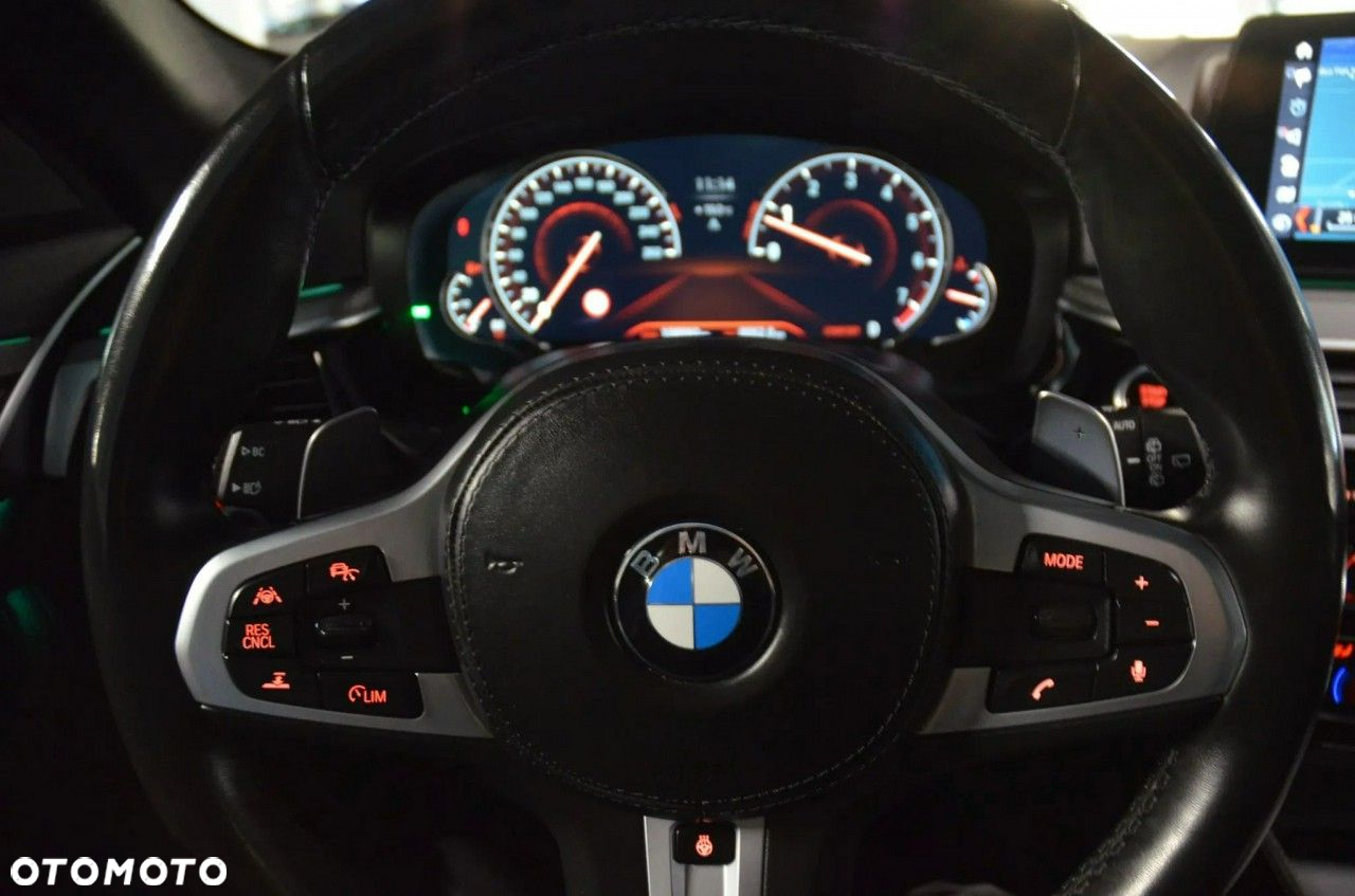 BMW Seria 5 530i xDrive GPF M Sport sport - 21