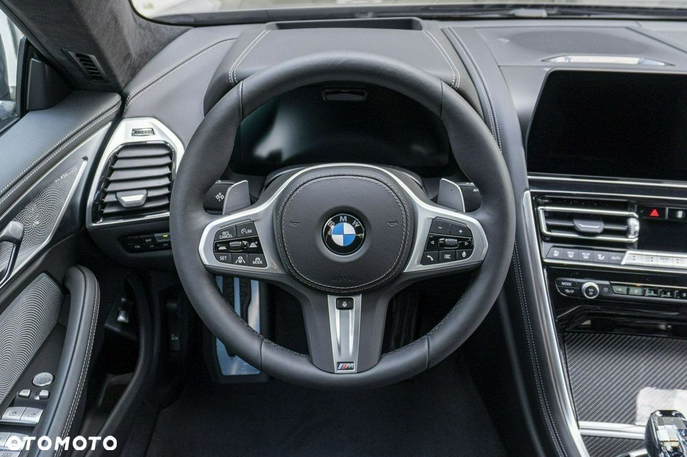 BMW Seria 8 - 17