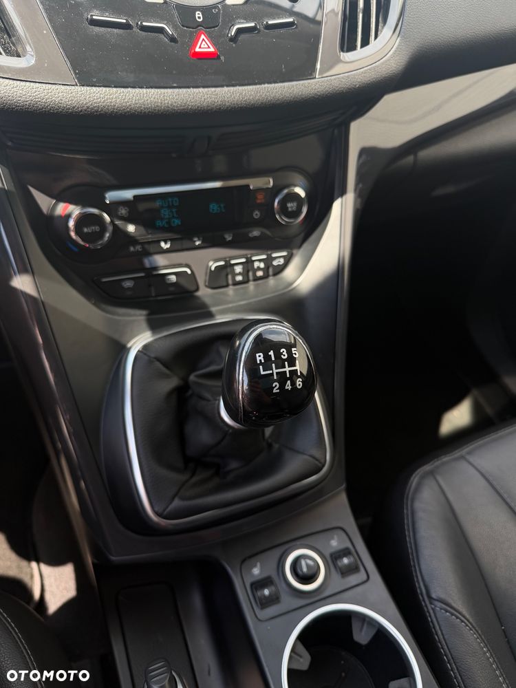Ford Kuga 2.0 TDCi 4x4 Titanium - 9