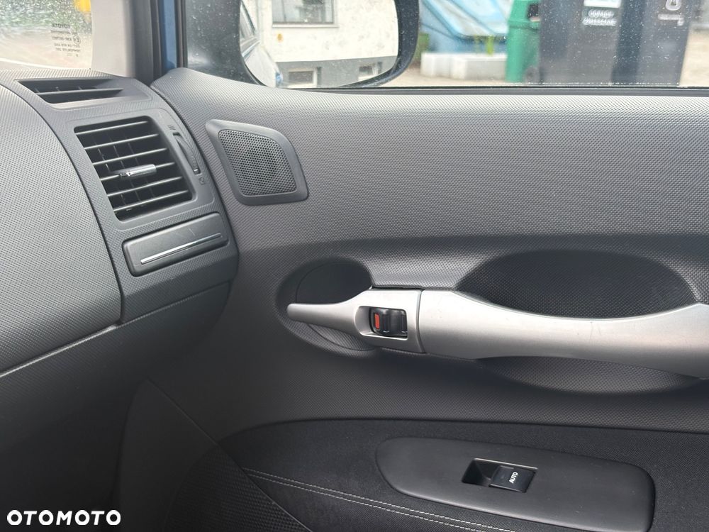 Toyota Auris 1.33 VVT-i - 17