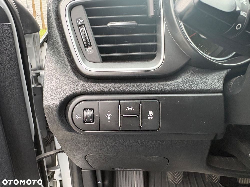 Kia Ceed 1.6 CRDi mHEV M - 15