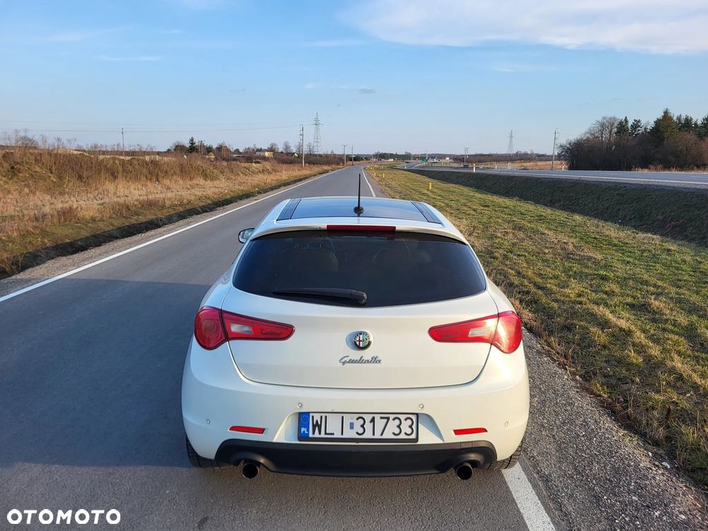 Alfa Romeo Giulietta 2.0 JTDM Exclusive - 7