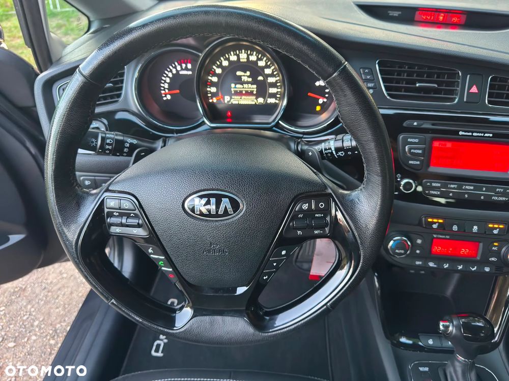 Kia Ceed 1.6 GDI DCT Platinum Edition - 12