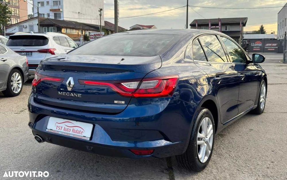 Renault Megane - 8