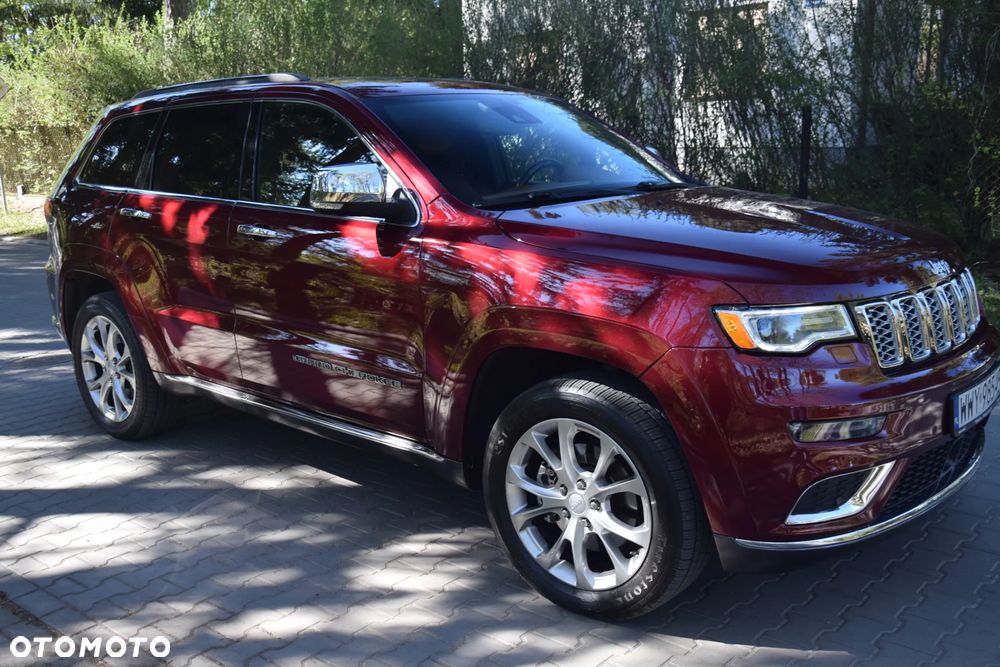 Jeep Grand Cherokee - 26
