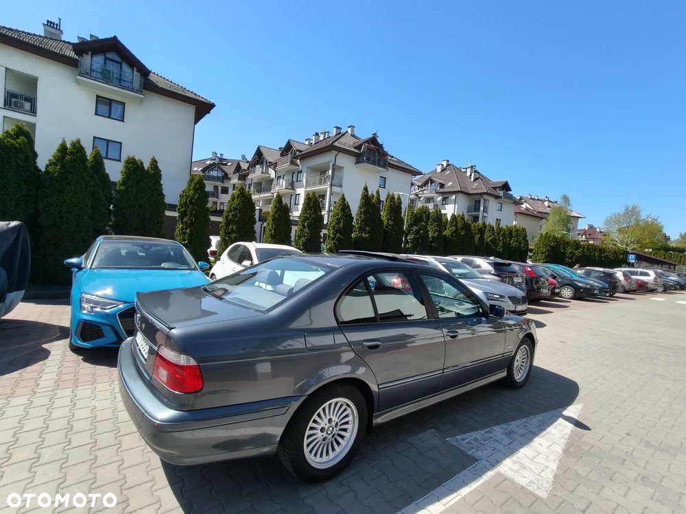 BMW Seria 5 - 25