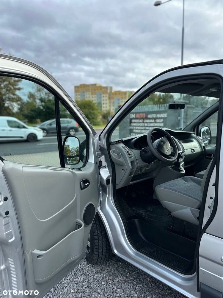 Renault Trafic - 9