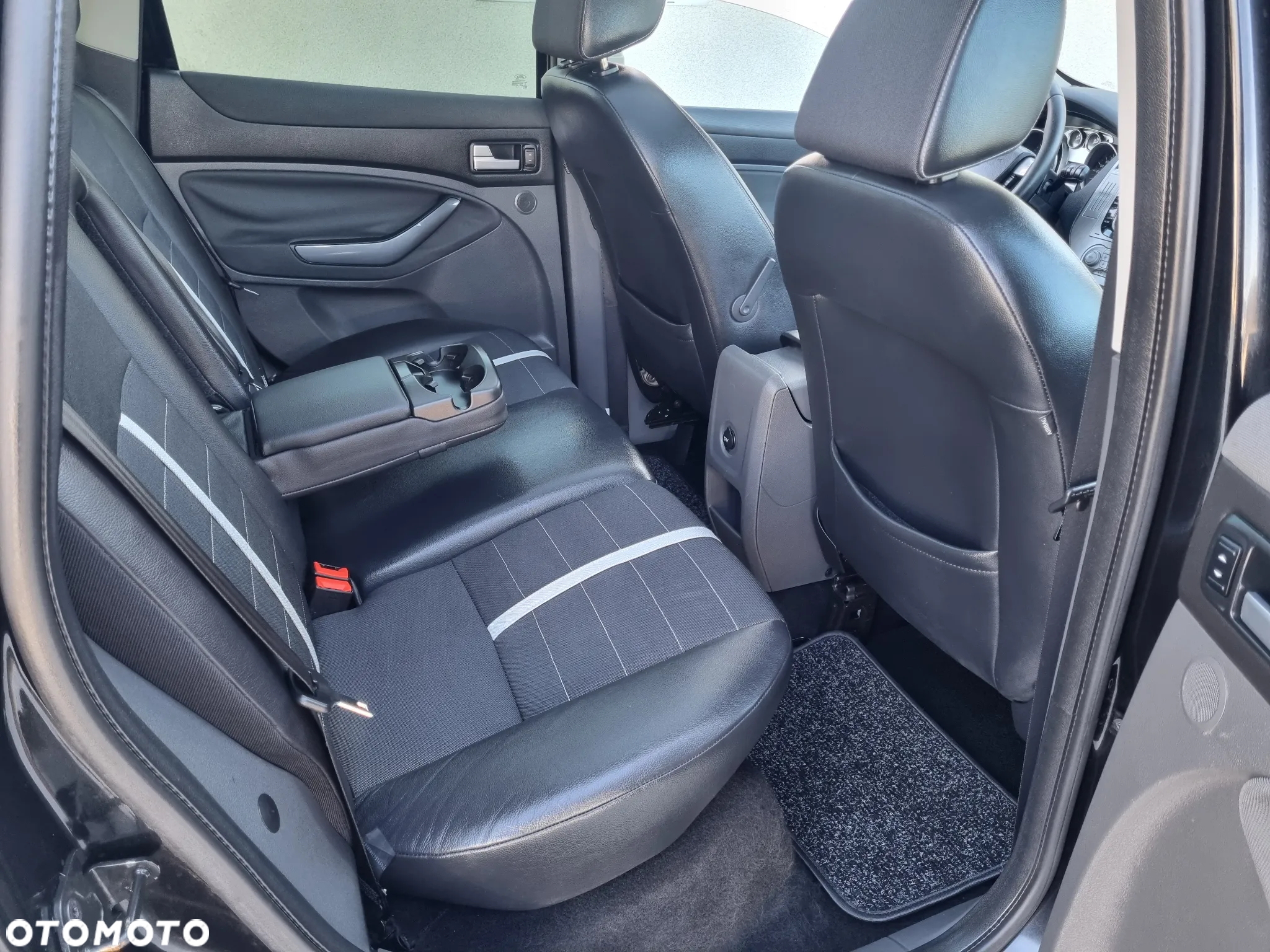 Ford Kuga 2.0 TDCi Trend - 11