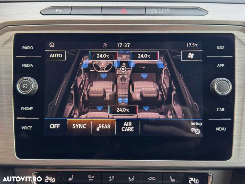Volkswagen Passat - 30