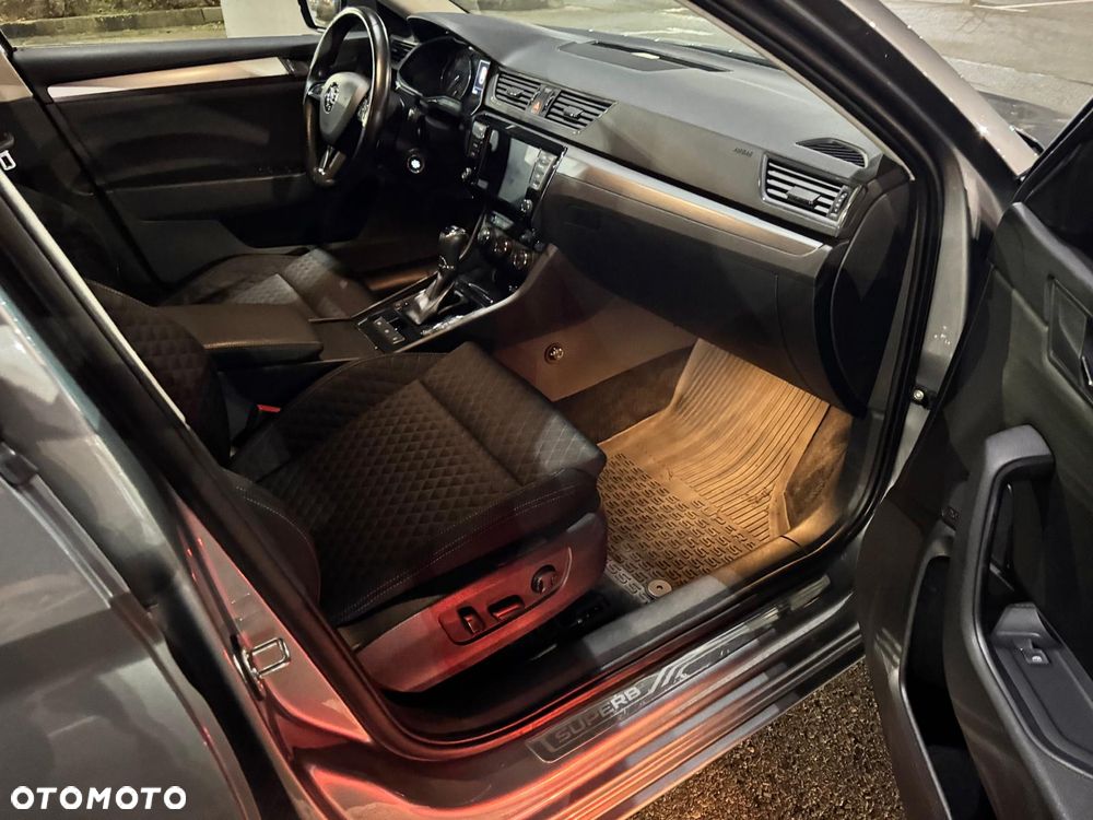 Skoda Superb 2.0 TDI Ambition DSG - 6