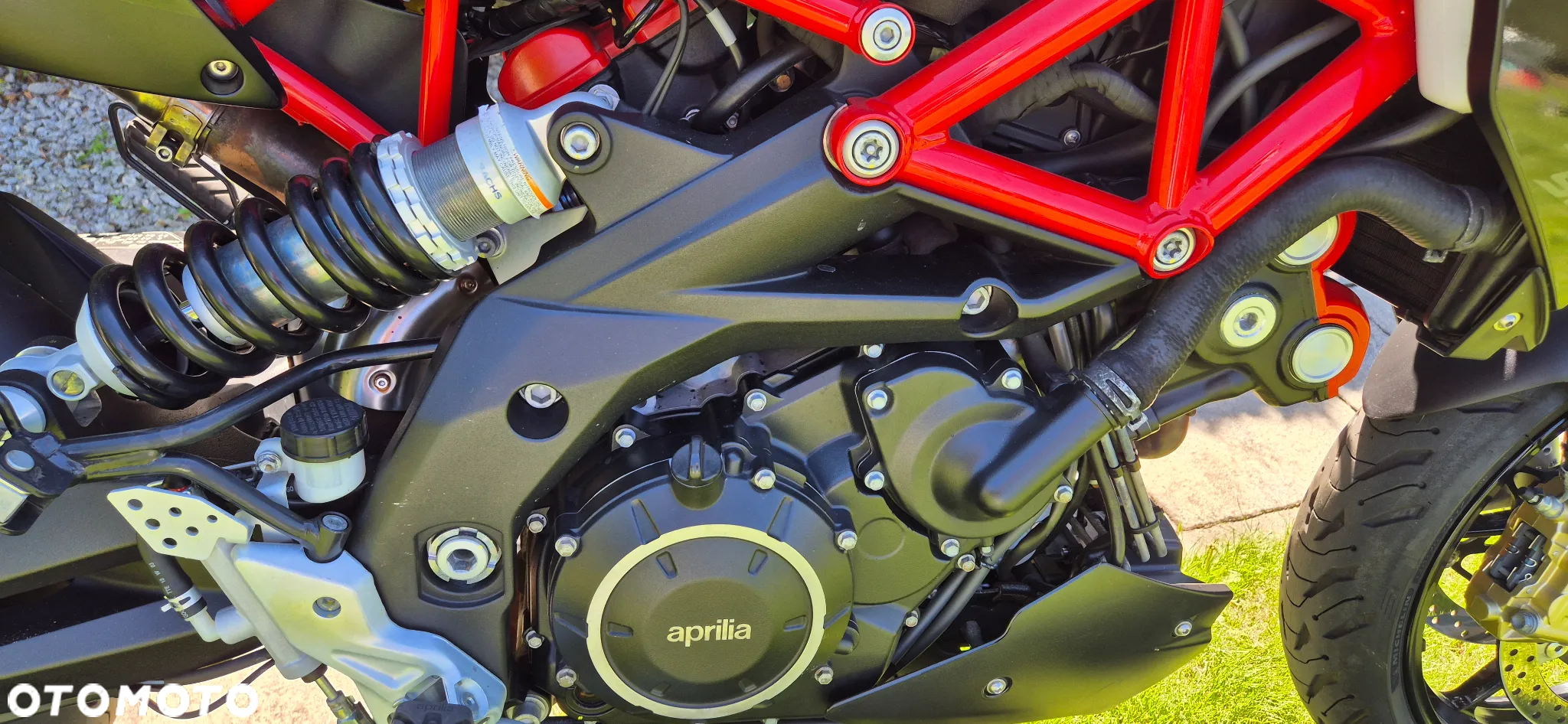 Aprilia Dorsoduro - 14