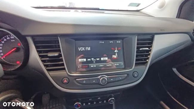 Opel Crossland X - 14