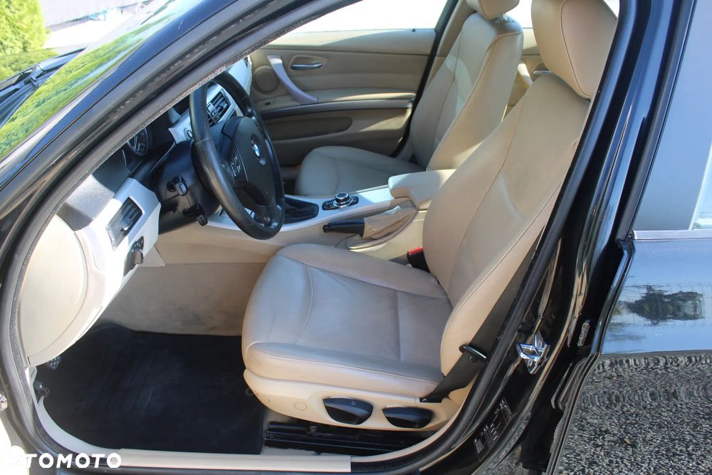 BMW Seria 3 318i - 20