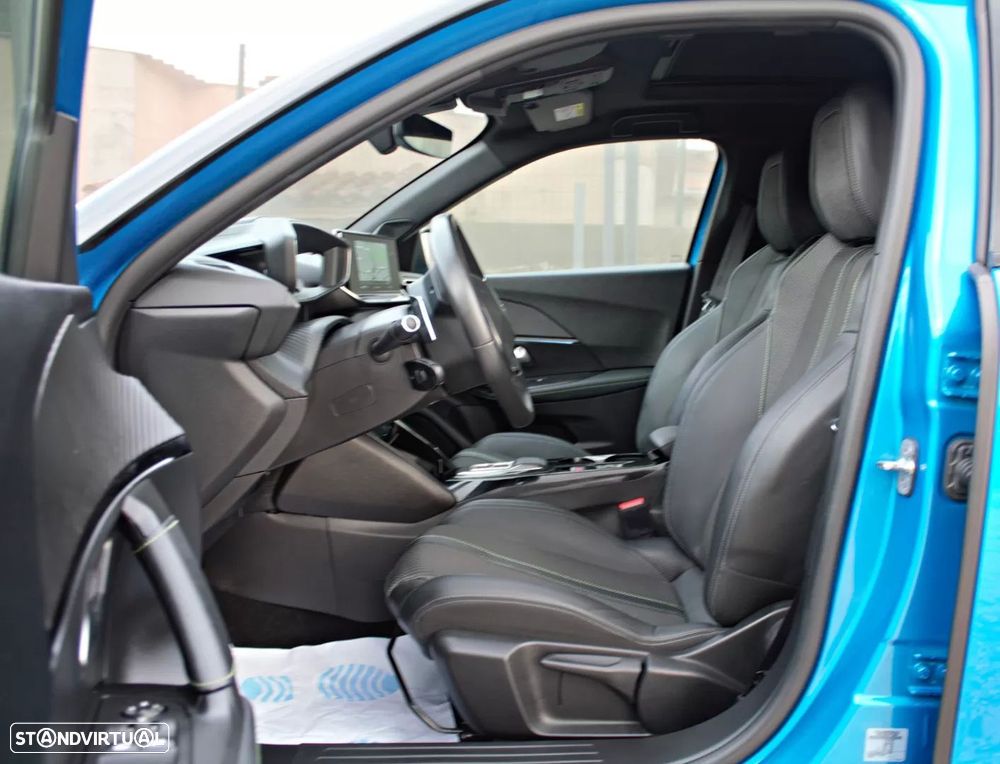 Peugeot 2008 1.2 PureTech GT EAT8 - 12