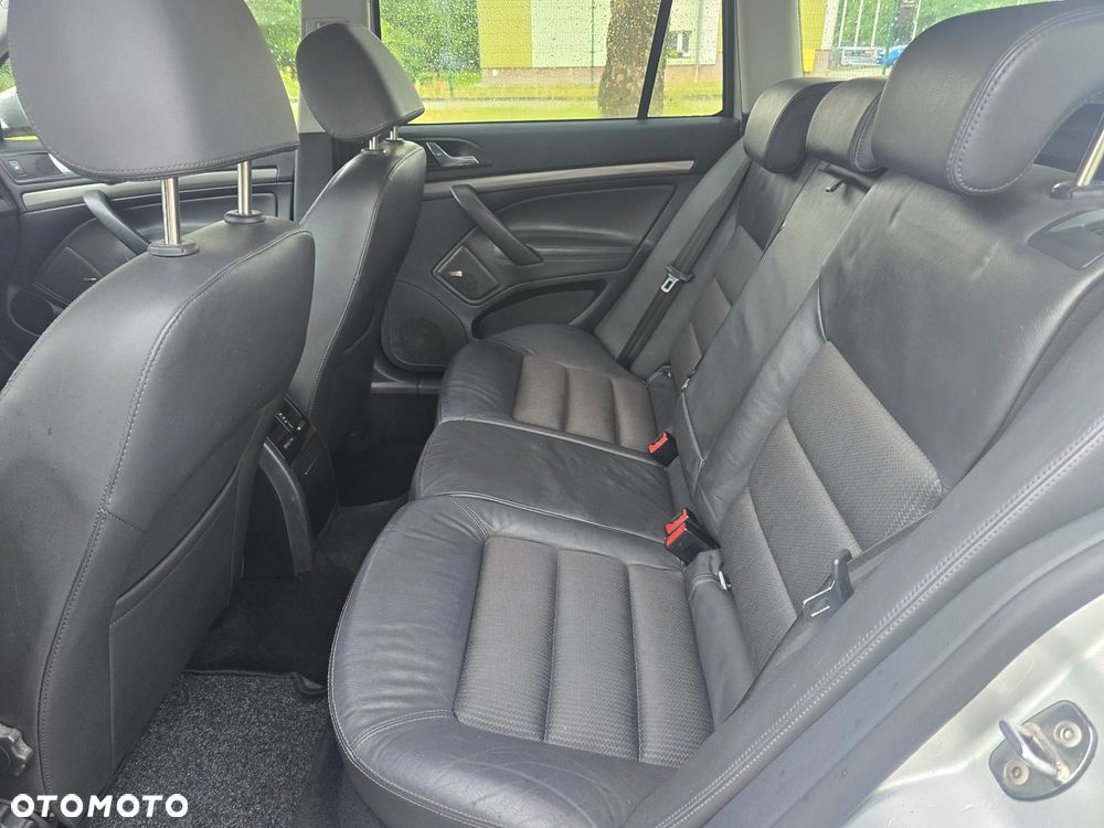 Skoda Octavia 2.0 FSI Elegance Tiptr - 9