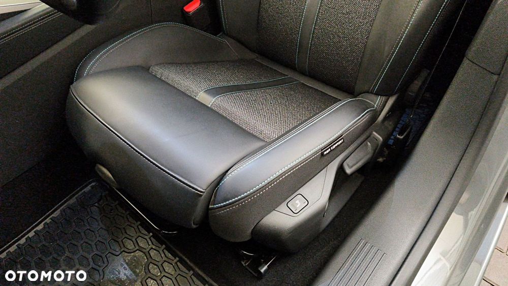 Peugeot 308 1.5 BlueHDi Allure S&S EAT8 - 18