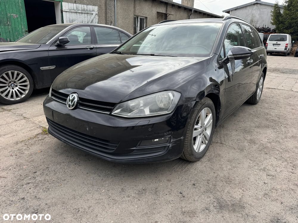 Volkswagen Golf 1.6 TDI DPF BlueMotion - 1