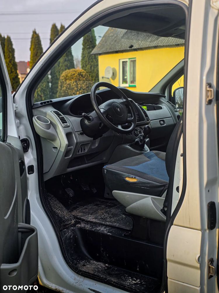 Renault Trafic - 8
