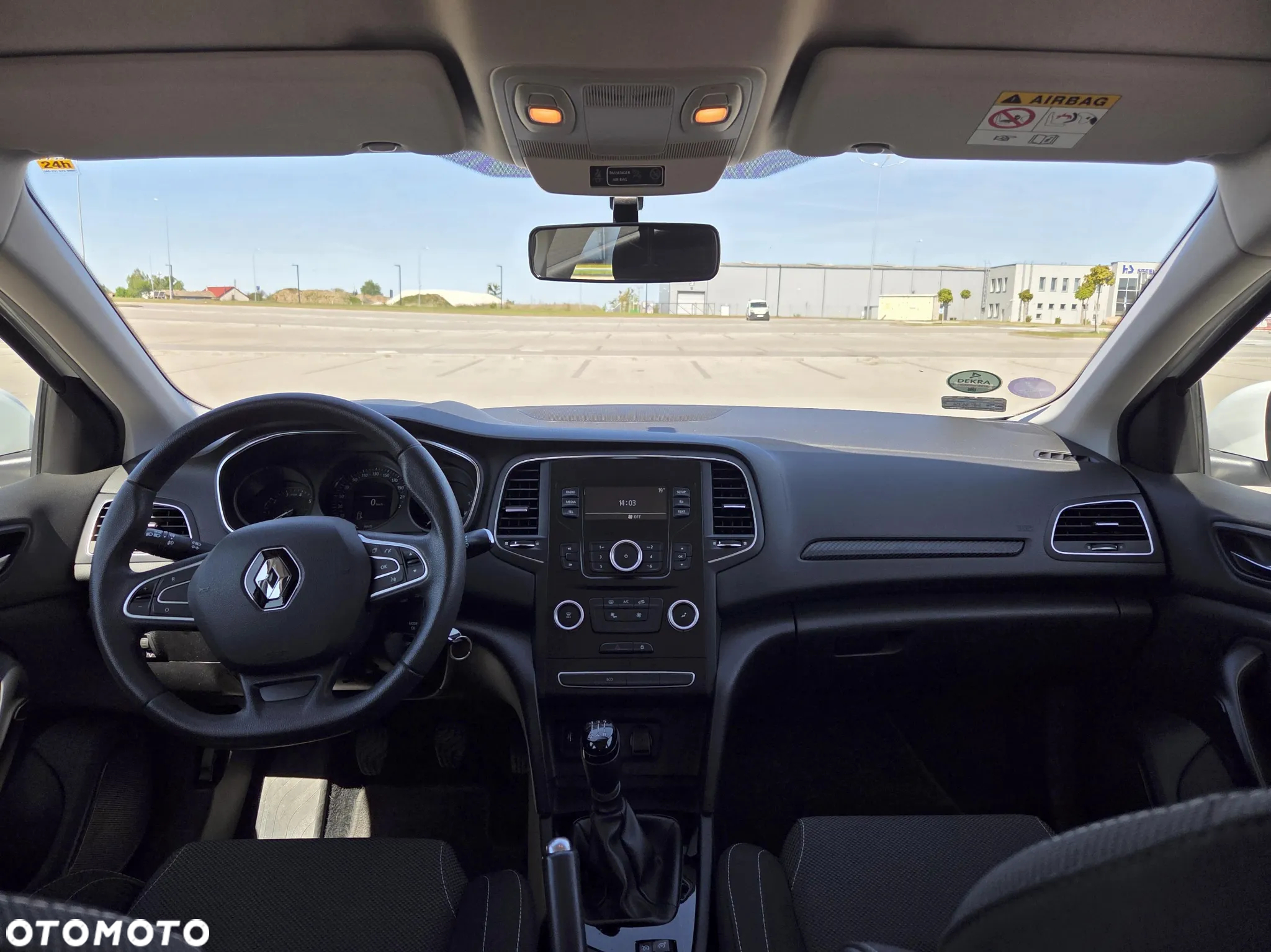 Renault Megane 1.6 SCe Life - 11