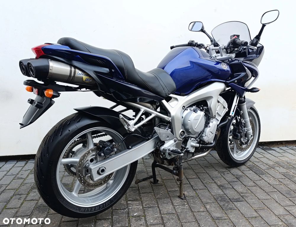 Yamaha FZS - 5