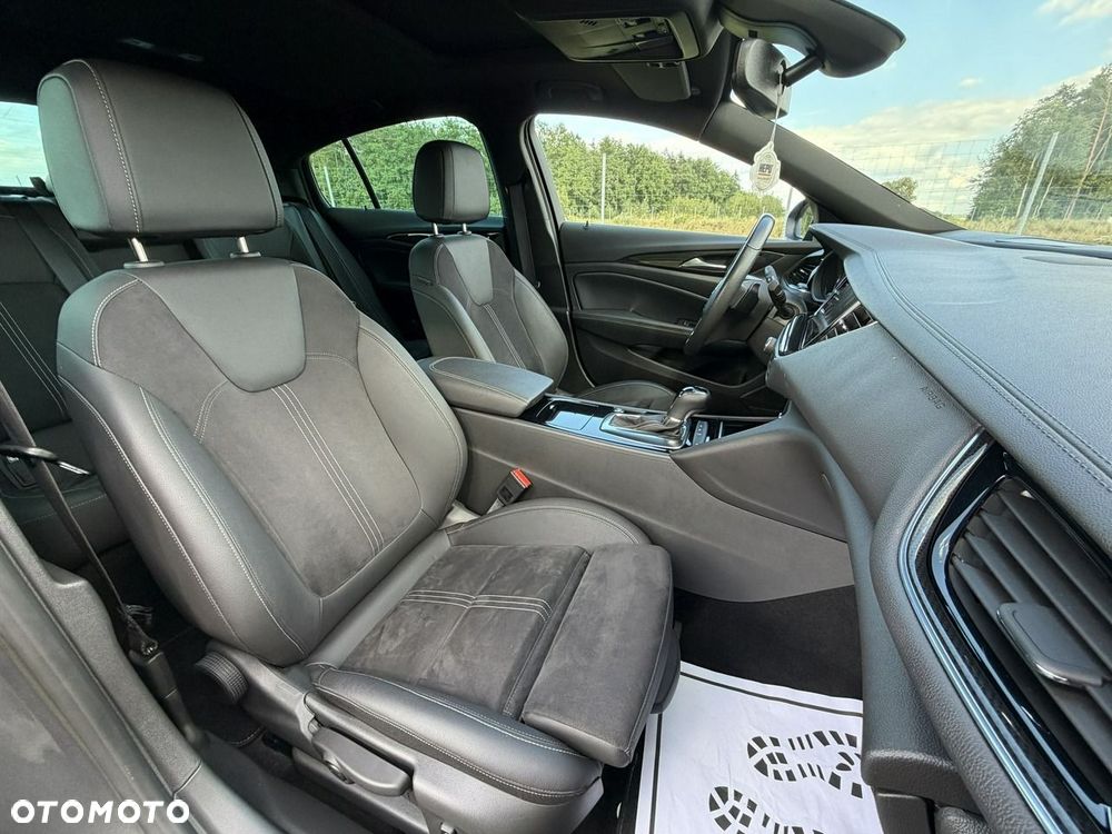 Opel Insignia - 12
