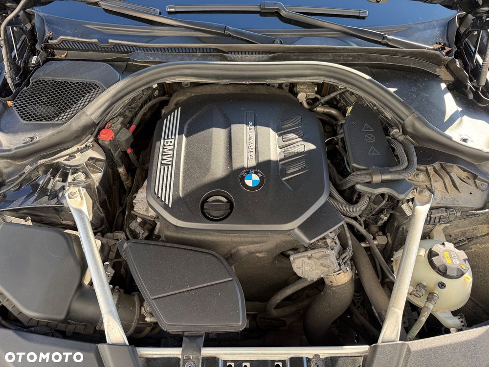 BMW Seria 5 520d xDrive M Sport sport - 30