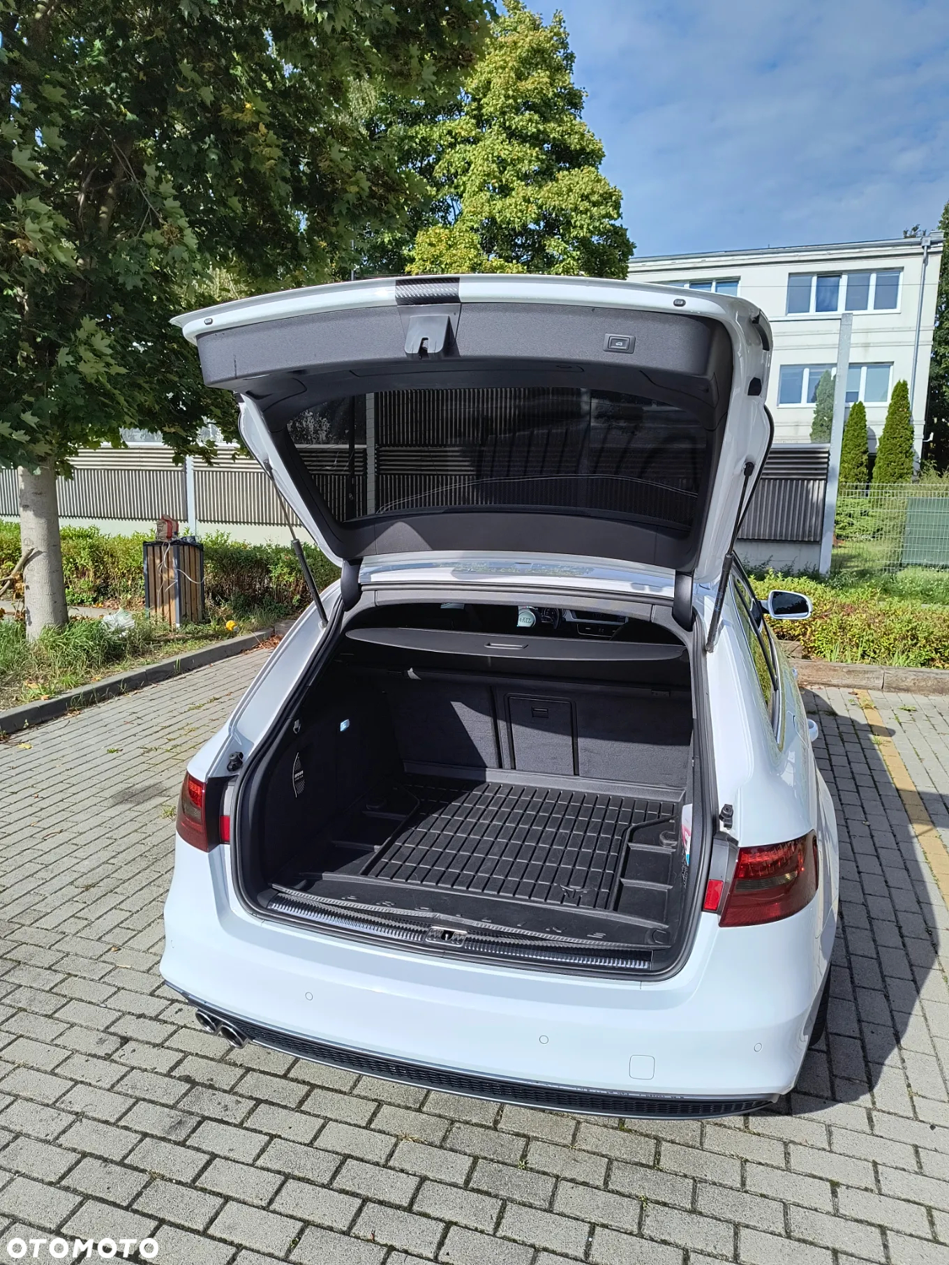 Audi A4 Avant 2.0 TDI DPF S line Sportpaket - 10