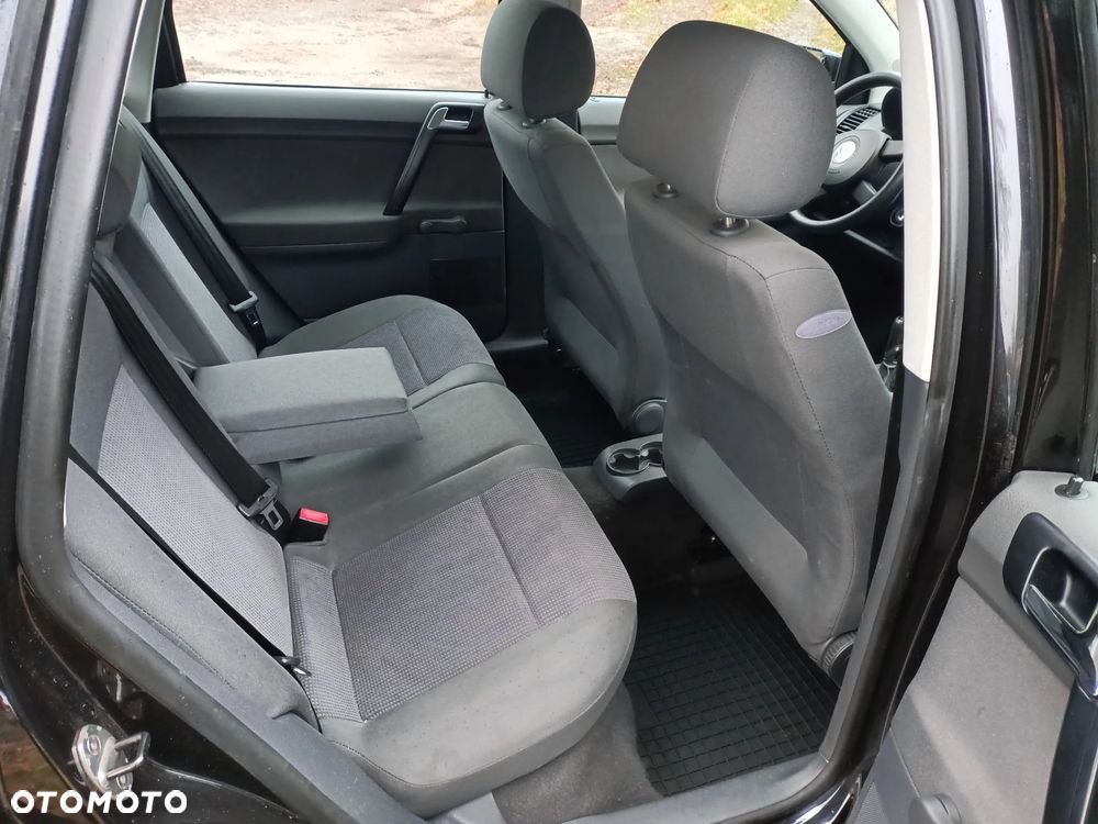 Volkswagen Polo 1.4 - 6